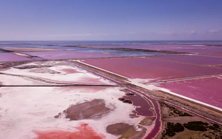 Le lac Rose du Sénégal : géographie, économie du sel et logique de visite