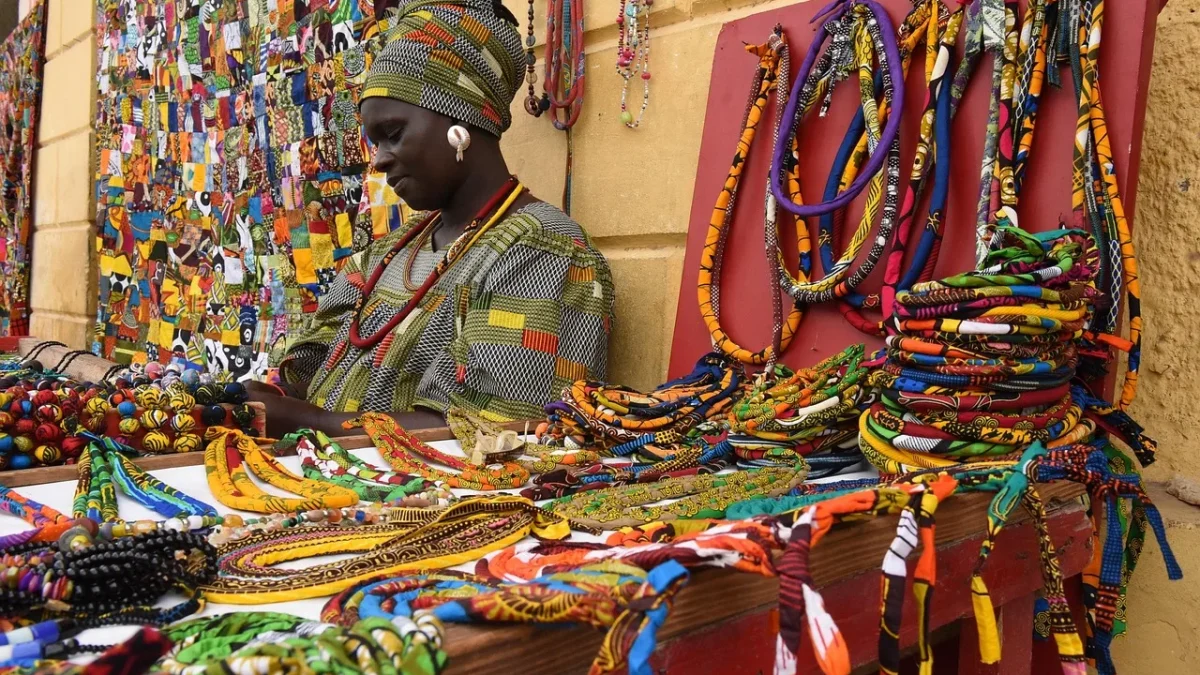 Hôtel de la Poste à Saint-Louis du Sénégal : ce qu&rsquo;il faut savoir avant de réserver